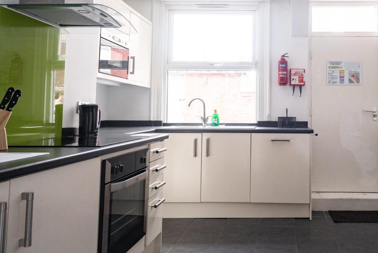 H.V Apartments Sheffield Zewnętrze zdjęcie